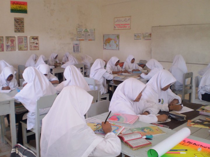 this is the classroom for school children in white uniforms