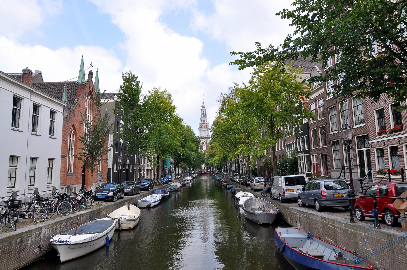 small canal surrounded by buildings in a city