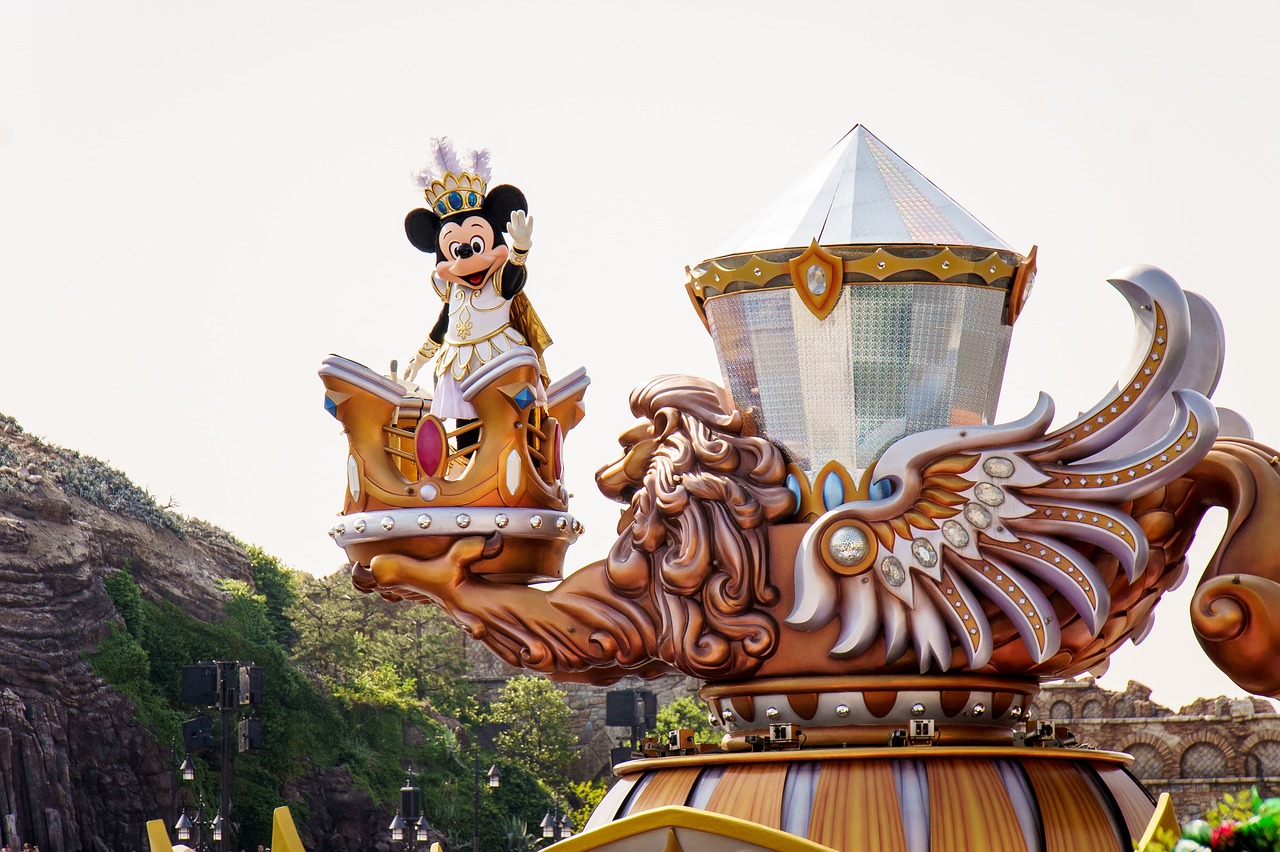 a close up of a statue of a person on a float, a picture, by Tadashi Nakayama, pexels, magical realism, minnie mouse, carriage, storybook wide shot :: hd, the king of dreams