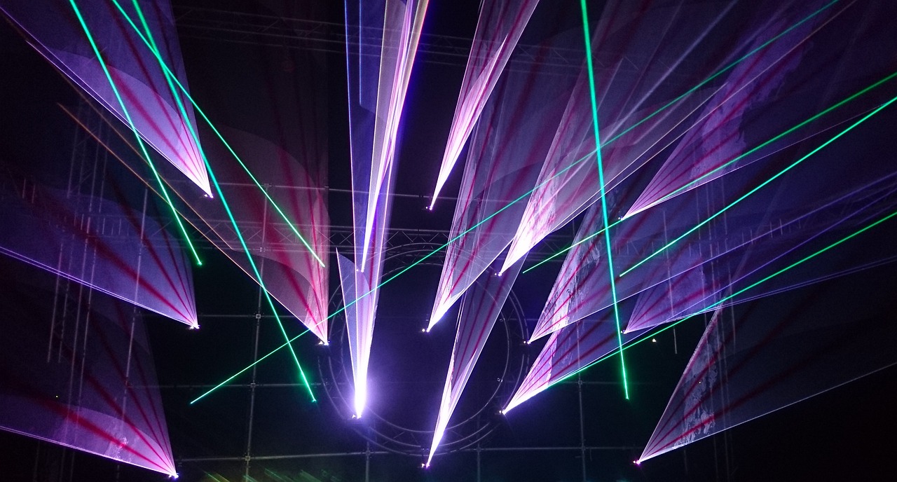 a bunch of lights that are in the air, light and space, laser show, sythwave, seen from below, reminiscent of blade runner