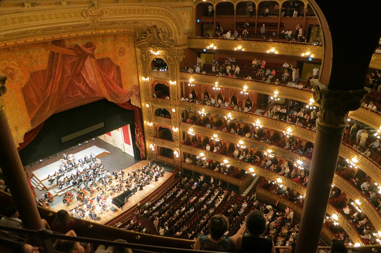 a large auditorium filled with lots of people, by Eva Gonzalès, flickr, opera, buenos aires, balcony, watch photo