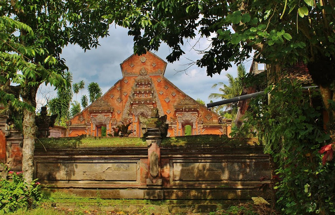 a large brick building sitting next to a lush green forest, inspired by I Ketut Soki, featured on pixabay, sumatraism, ancient megastructure pyramid, inside view, church, ((((exotic artifacts))))