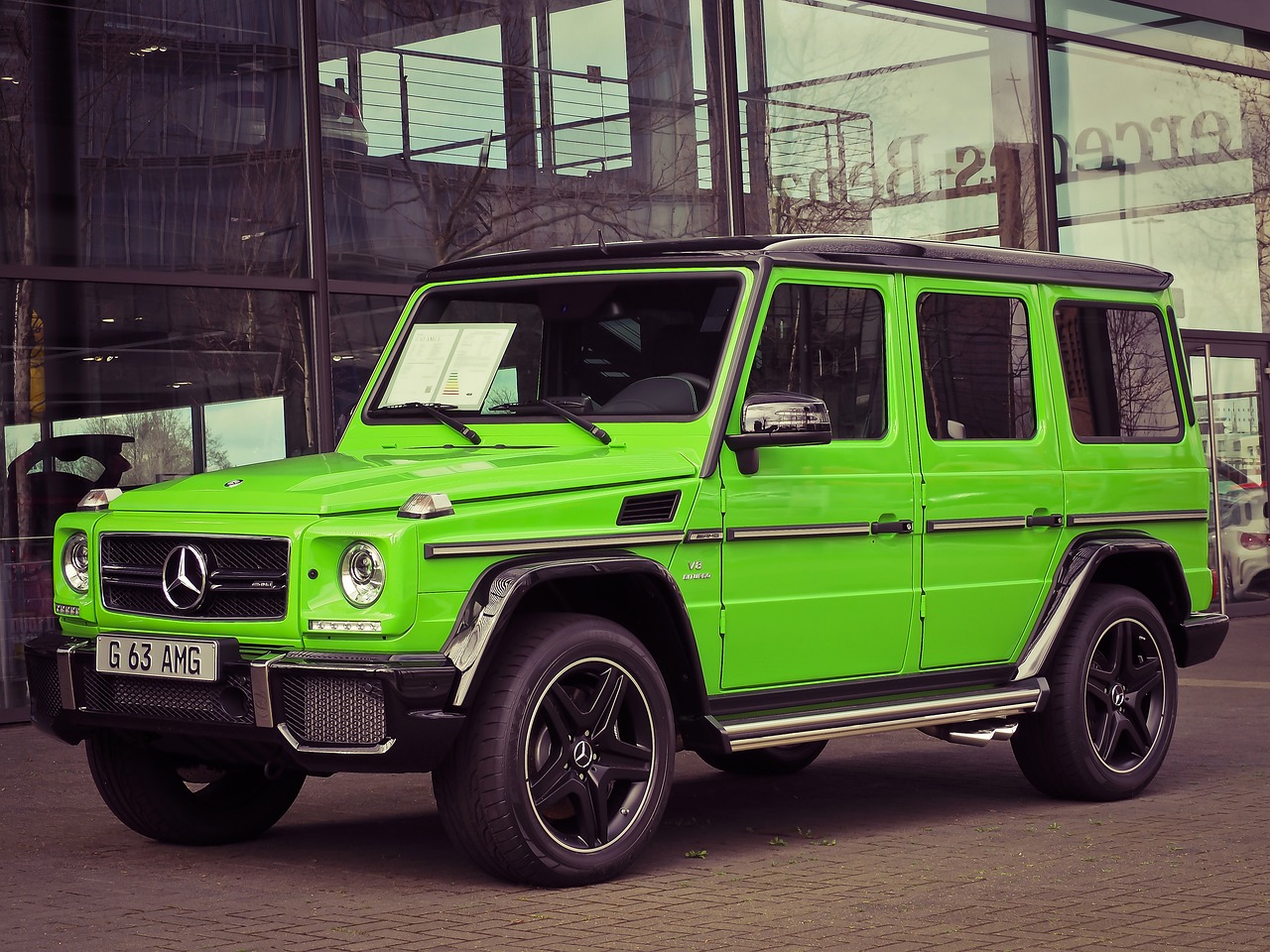a green mercedes benz benz benz benz benz benz benz benz benz benz benz benz benz benz benz, a colorized photo, by Edwin Georgi, pexels, land rover defender, neon green, 2016, 6 colors