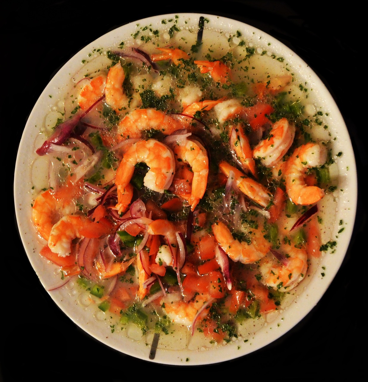 a white plate topped with shrimp and vegetables, by Alejandro Obregón, hurufiyya, high detailed photo, slavic, hyper detailed photo, the photo shows a large