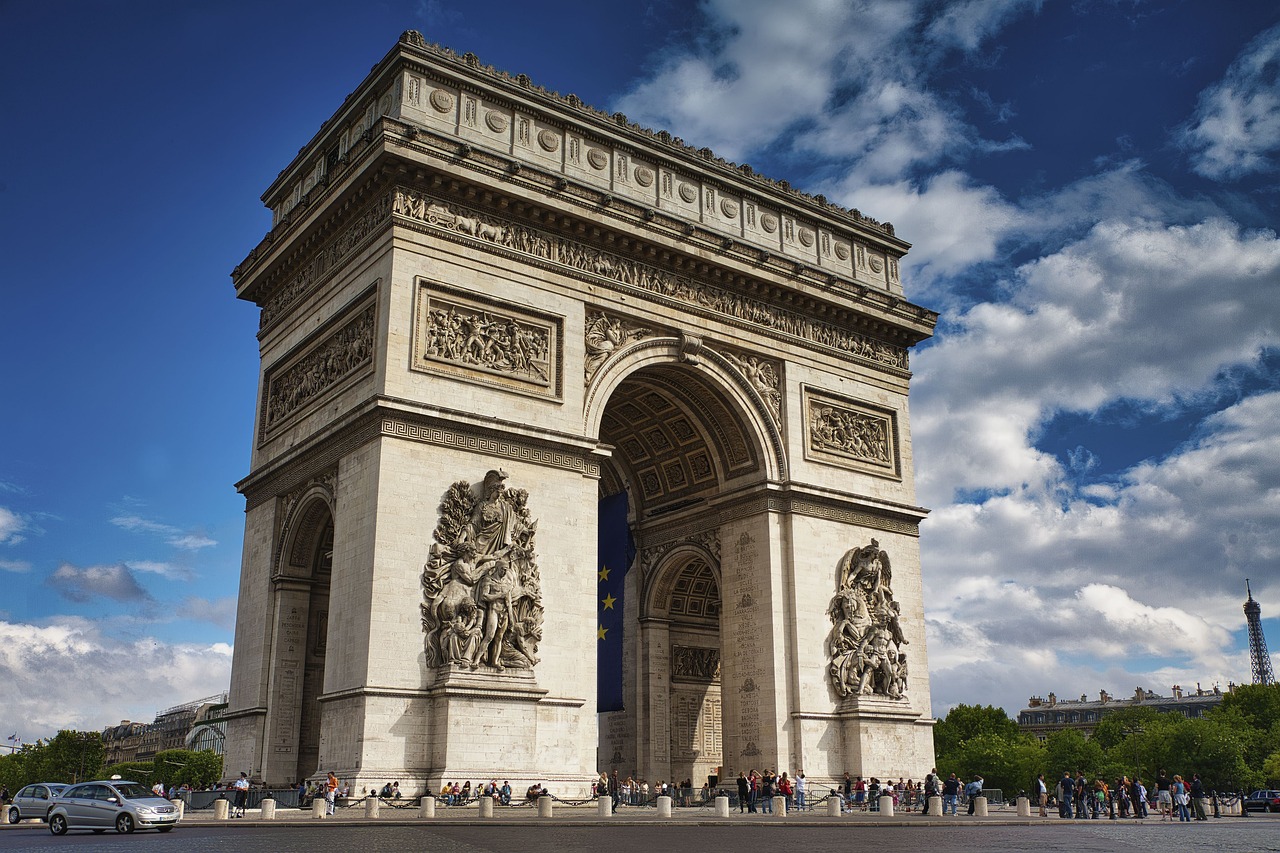 a group of people standing in front of a tall arch, by Róbert Berény, pixabay, on a great neoclassical square, features between french, straw, napoleon