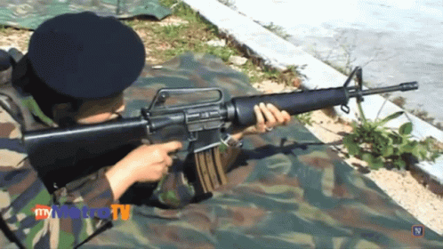 the 3d soldier is aiming and aiming with a rifle