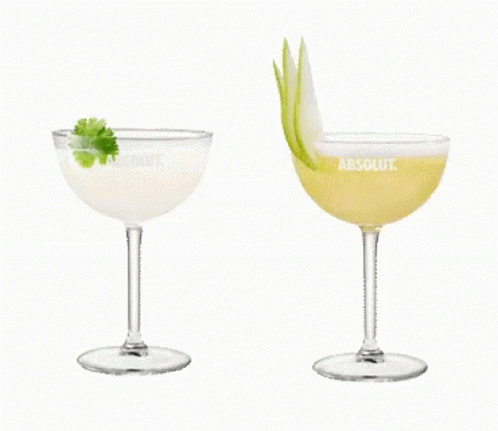 there are two different cocktails on each glass