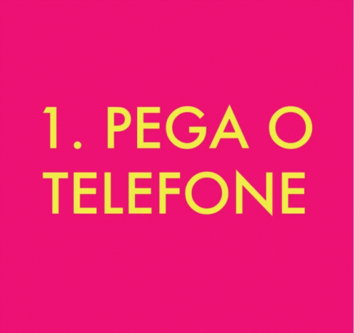 an image of a cellphone with text reading 1 peca o telefone