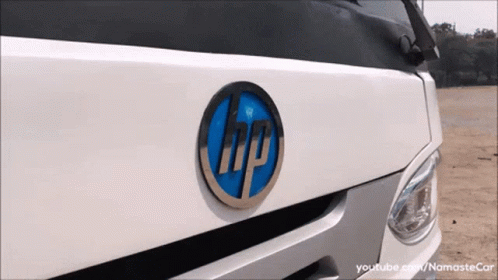 the hp logo is on the front of a truck