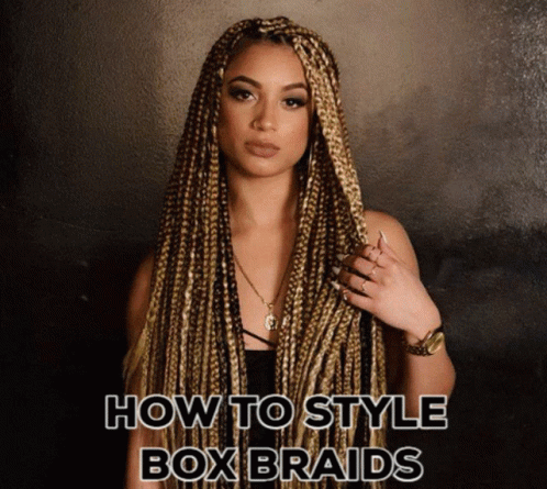 a black woman with a box ids and the words how to style a box ids