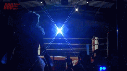 this is a po of a light coming from behind a ring