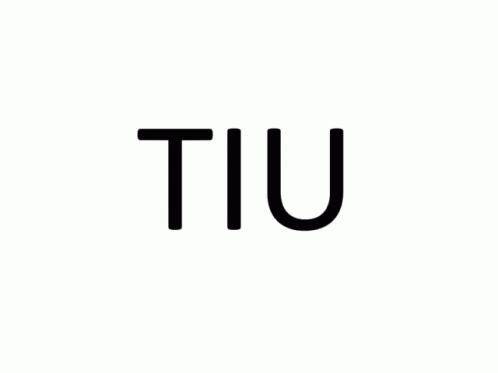 the word utt on a white background