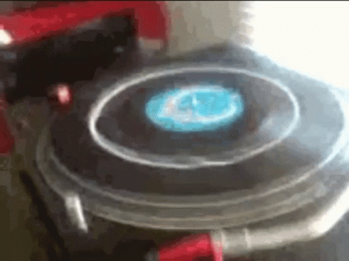 a po taken in the motion of a turntable